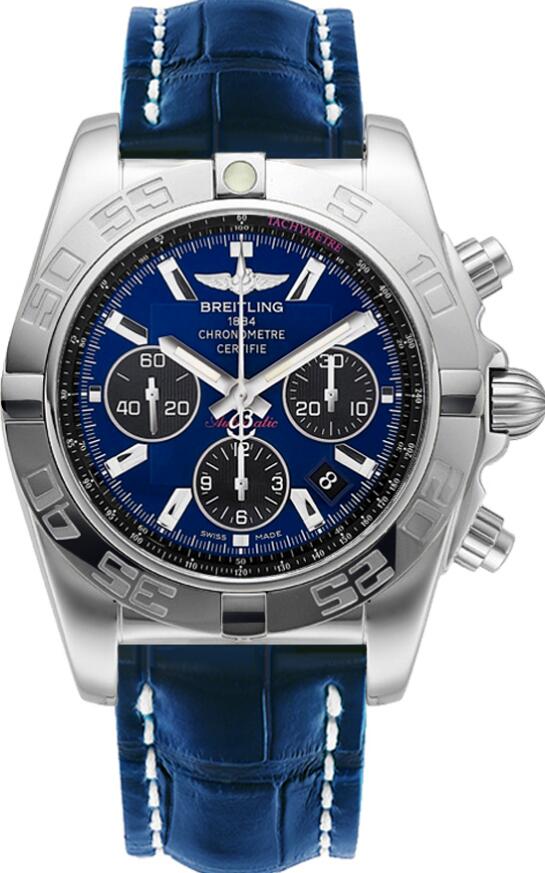 Hot-selling reproduction watches are distinctive with blue color.